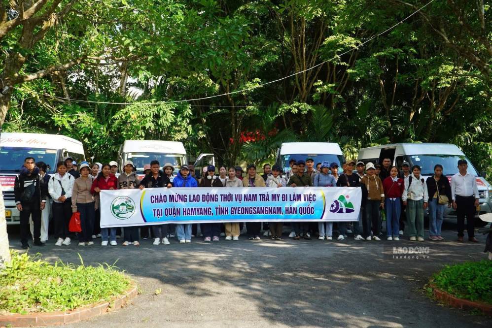 Đi làm việc ở nước ngoài trở thành hướng sinh kế hiệu quả đối với nhiều lao động trẻ ở khu vực miền núi Đà Nẵng. Ảnh: Trung Lê