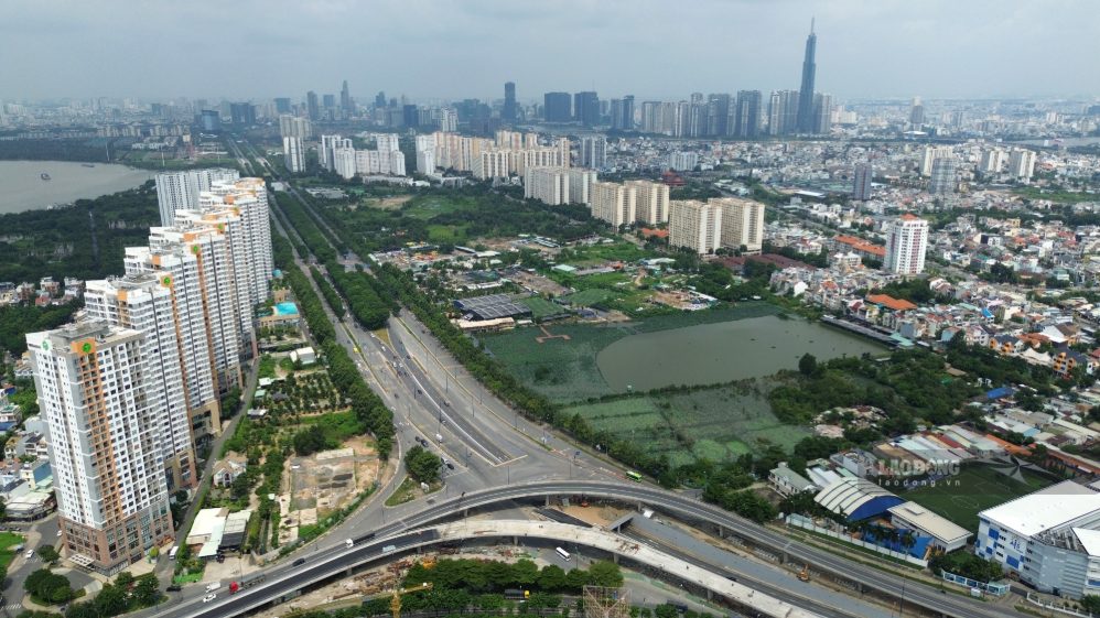 Khu vực xây dựng ga Thủ Thiêm, điểm đầu tuyến Metro Thủ Thiêm - Long Thành. Ảnh: Anh Tú