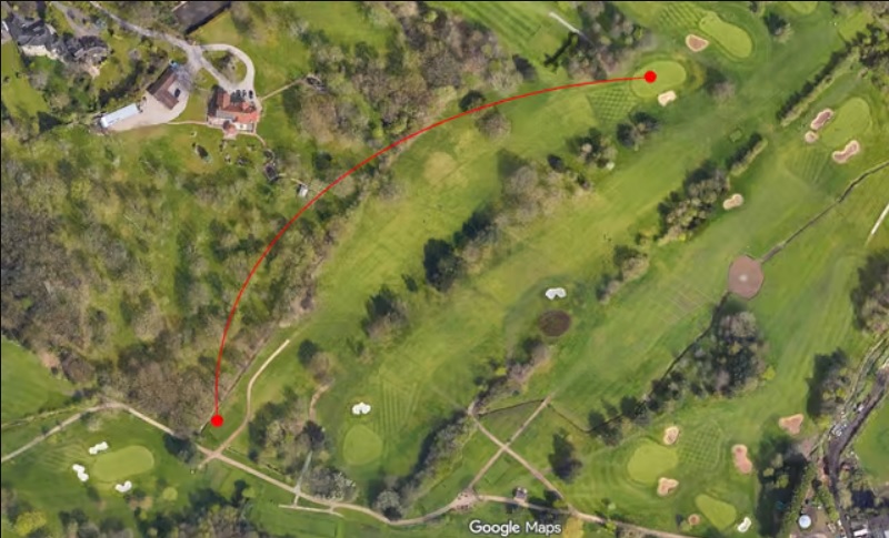 Sơ đồ cú đánh xuất thần của golfer 32 tuổi. Ảnh: Google Maps
