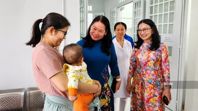 Công tác dinh dưỡng được triển khai đồng bộ nhằm nâng cao sức khỏe trẻ em. Ảnh: Hoàng Lộc