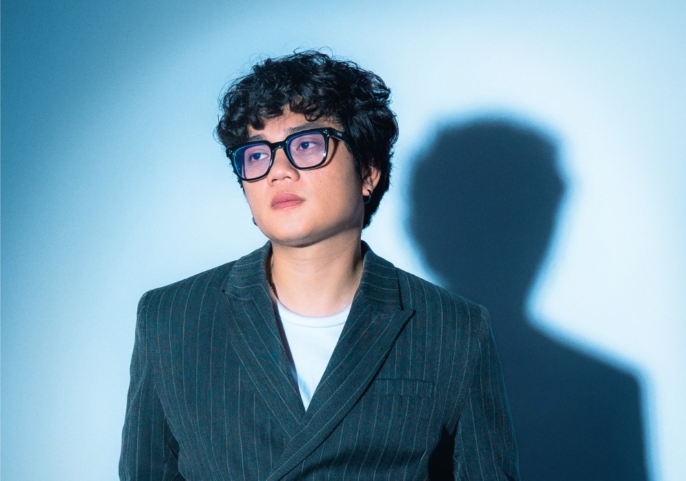 Con el EP debut "ngoi mot minh", khang (Chillies) presenta al público otra faceta de sí mismo: más "pacífica", más introvertida y más contemplativa a través de la música. Foto: Artista proporcionada.