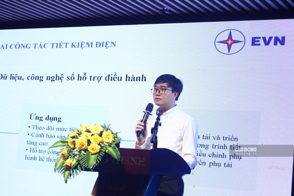 Các đại biểu trình bày, trao đổi các nội dung quan trọng về sử dụng năng lượng tiết kiệm, hiệu quả. Ảnh: Thanh Huyền