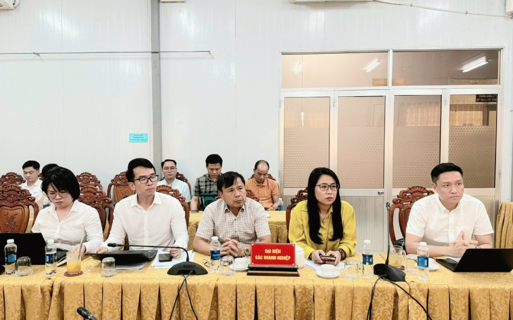 Đại biểu tham dự buổi làm việc. Ảnh: Hoàng Dung/Trung tâm dịch vụ tổng hợp đặc khu Phú Quốc