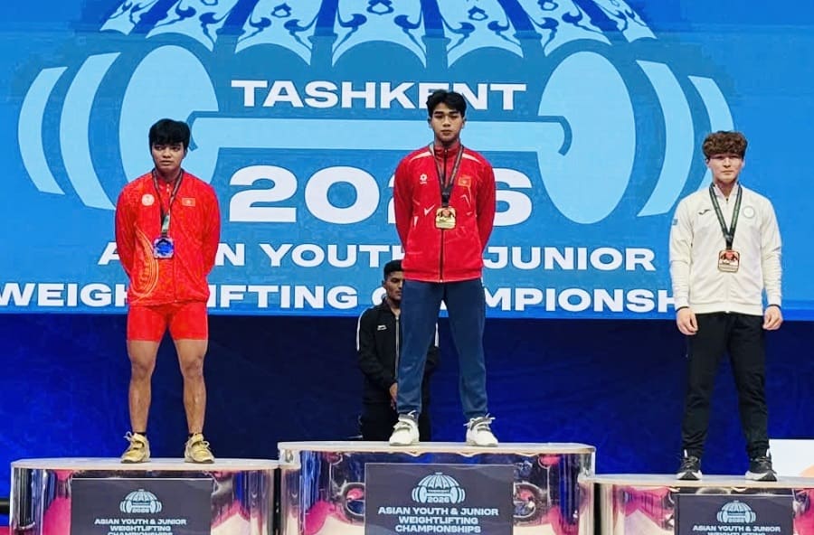 Vietnamese youth weightlifters have positive results when competing in Uzbekistan this year. Photo: Nguyen Tai
