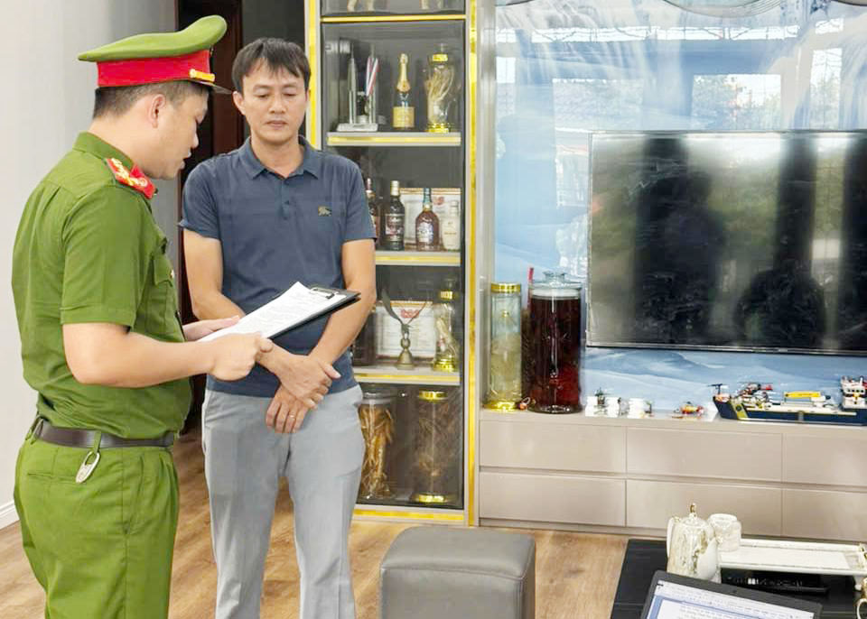 Khởi tố đối tượng Đậu Xuân Đức. Ảnh: Viện KSND tỉnh Hà Tĩnh