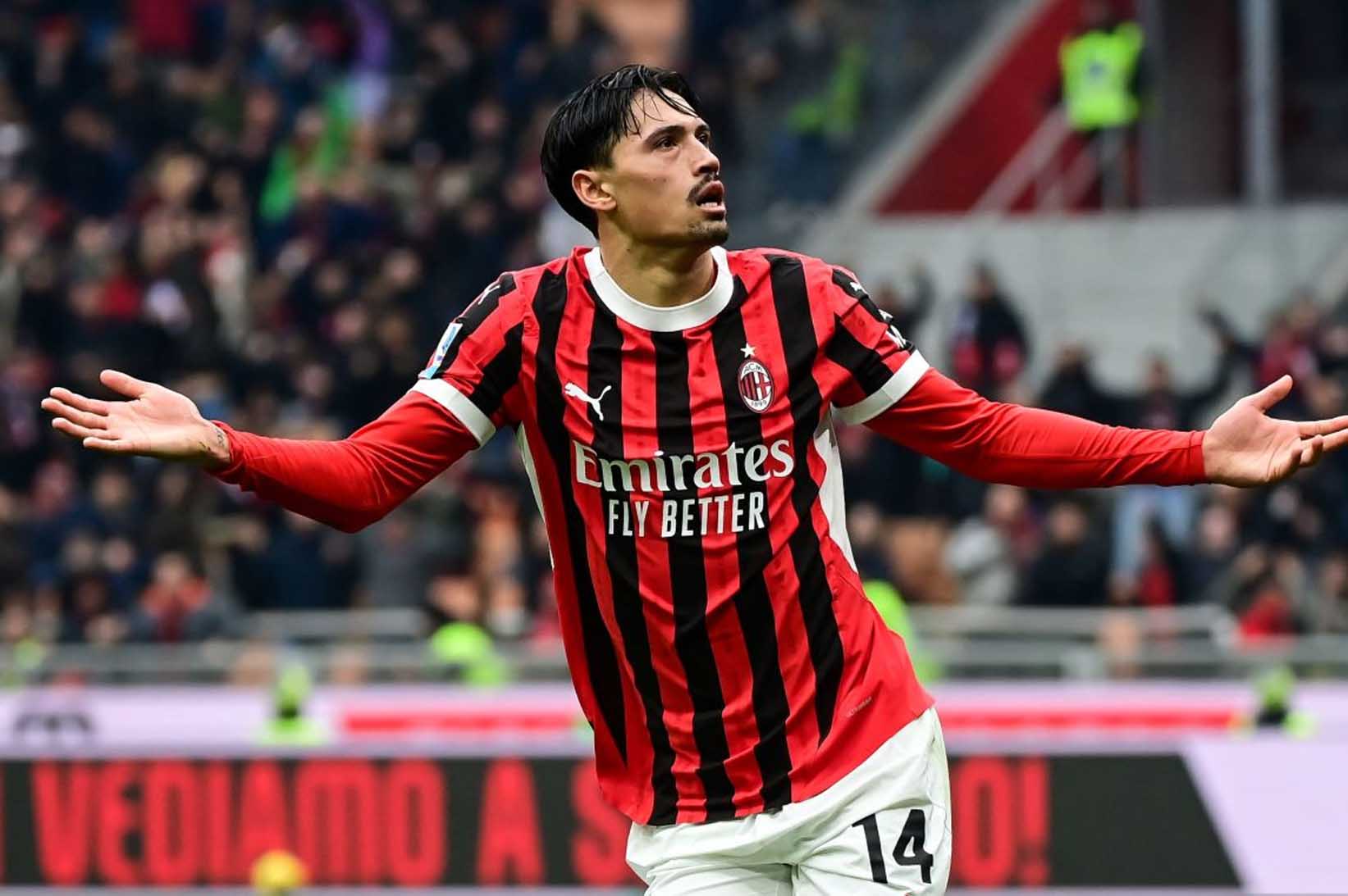 Tijjani Reijnders trong màu áo AC Milan.  Ảnh: AFP