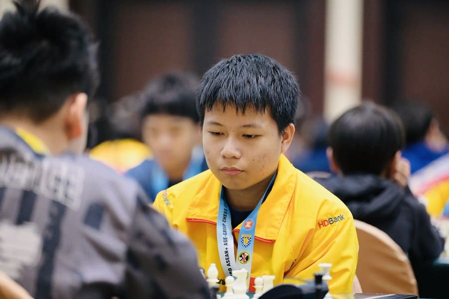 Chess player Tran Ngoc Minh Duy of Vietnam competes stably at the 2026 Southeast Asian Youth Championship. Photo: Vietnam Chess Federation
