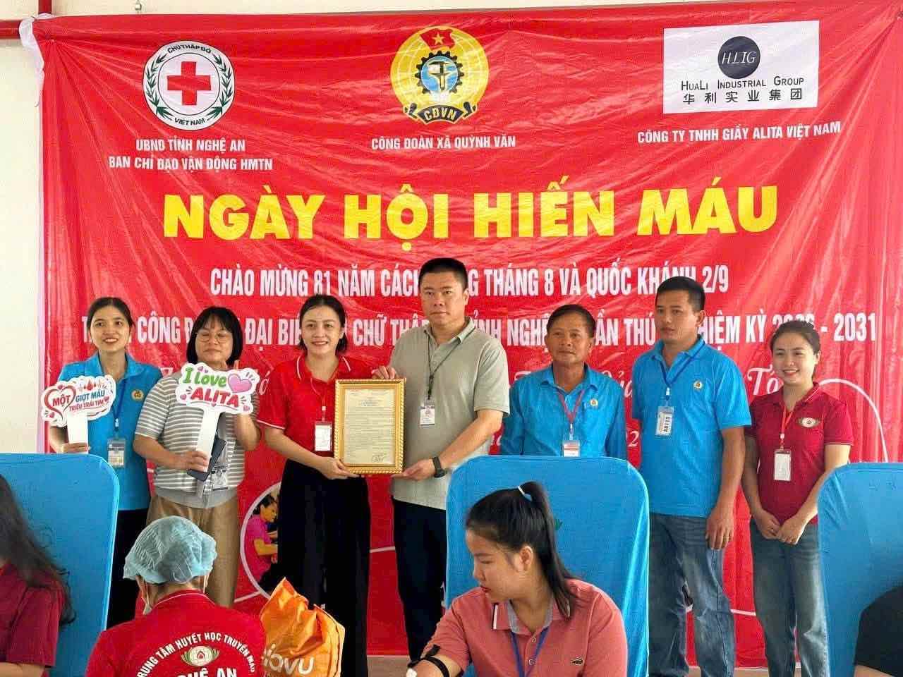 335 workers of Alita Vietnam Shoe Company participate in voluntary blood donation. Photo: Nghe An Trade Union