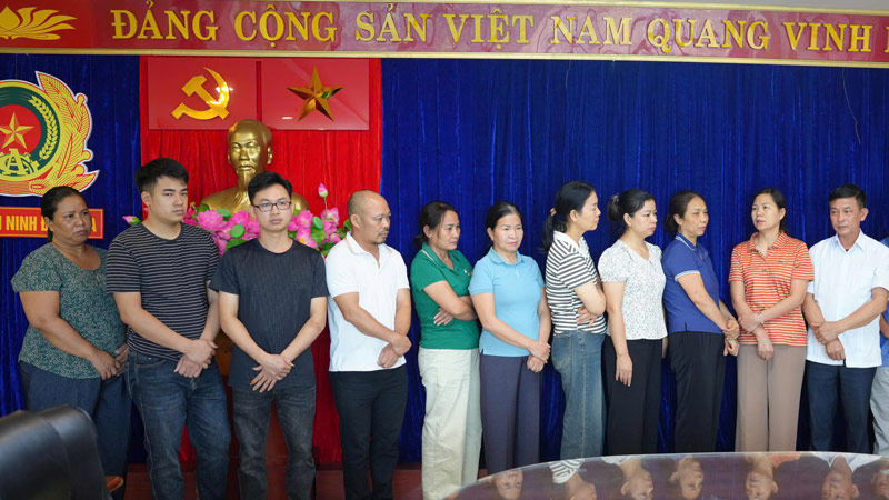 Nhiều bị can bị khởi tố trong đường dây đánh bạc gần 18 tỉ đồng. Ảnh: Công an tỉnh Lào Cai