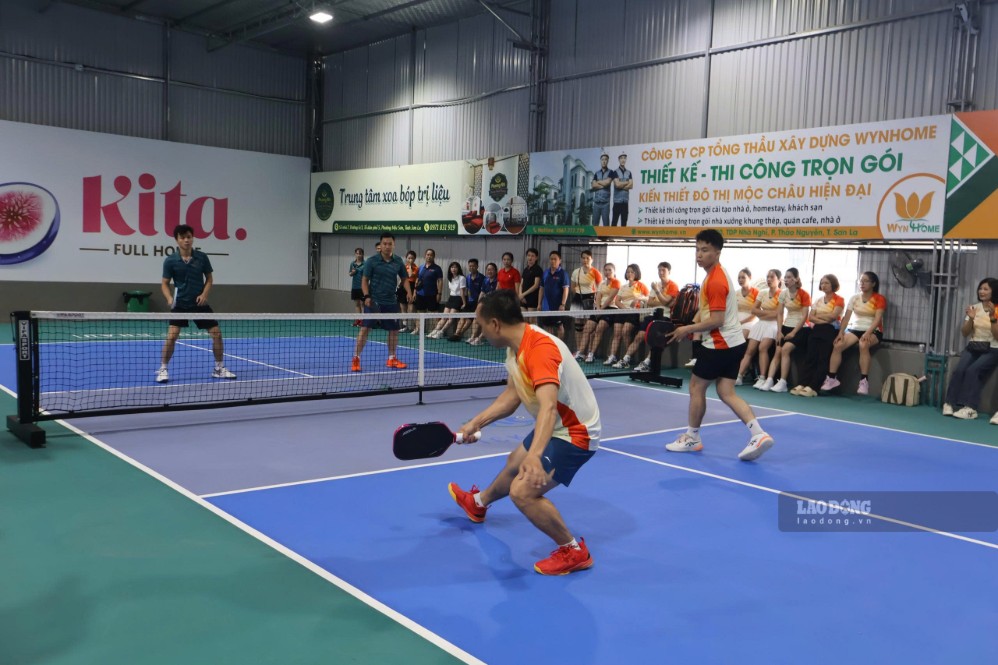 Một trận thi đấu Pickleball tại ngày hội thể thao. Ảnh: Trường Sơn