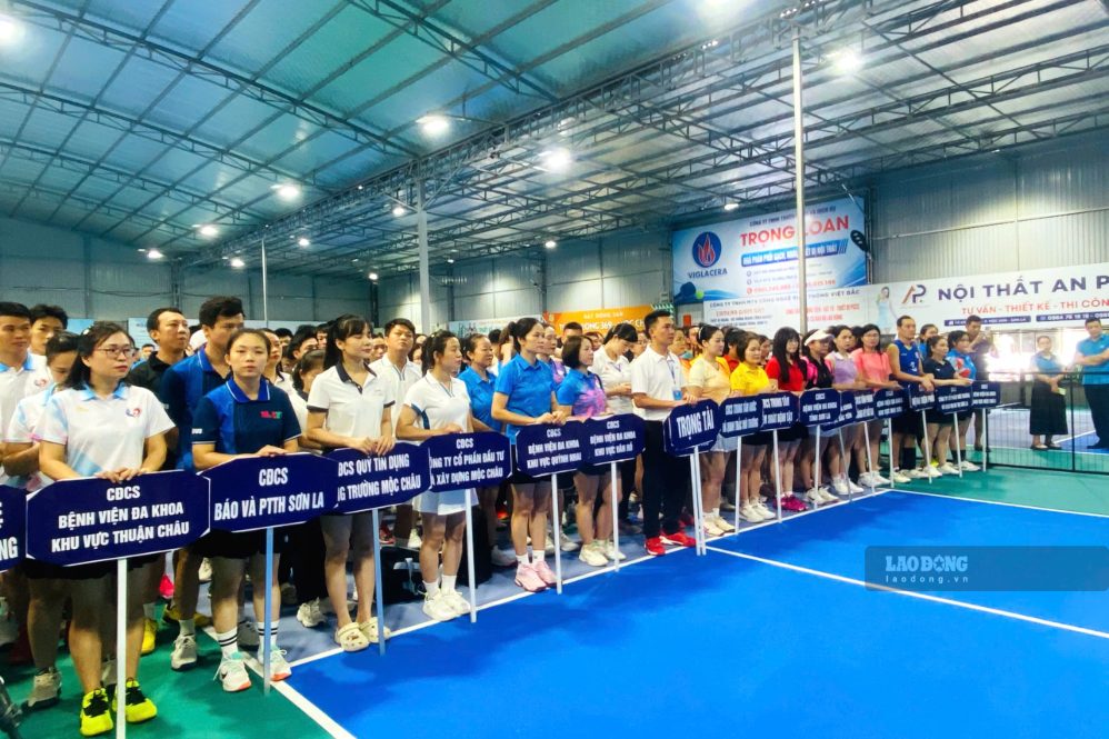 Son La Sports Festival for workers, civil servants, and laborers attracts a large number of grassroots trade unions to participate. Photo: Truong Son