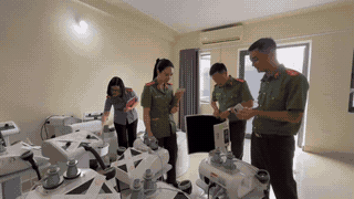 The line disguised as a spa treating bone and joint diseases, deceiving nearly 300 people. Photo: Nghe An Provincial Police