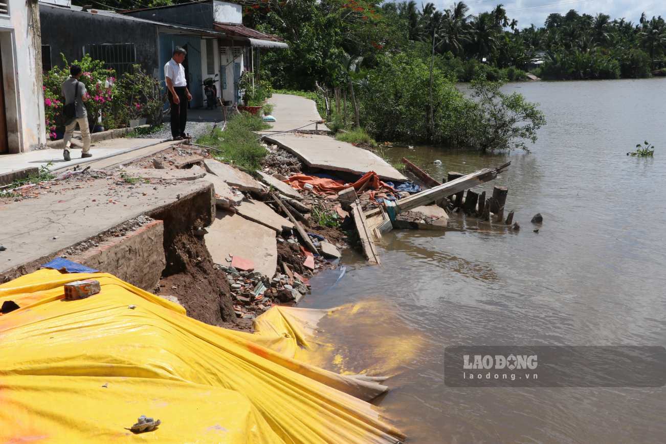 Landslide in Nhon My commune. Photo: Ta Quang