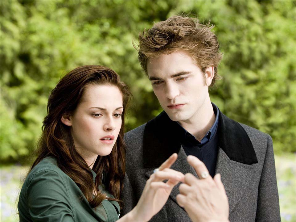 Kristen Stewart tiết lộ cô và Robert Pattinson từng quá nghiêm túc khi đóng “Twilight”. Ảnh. Netflix