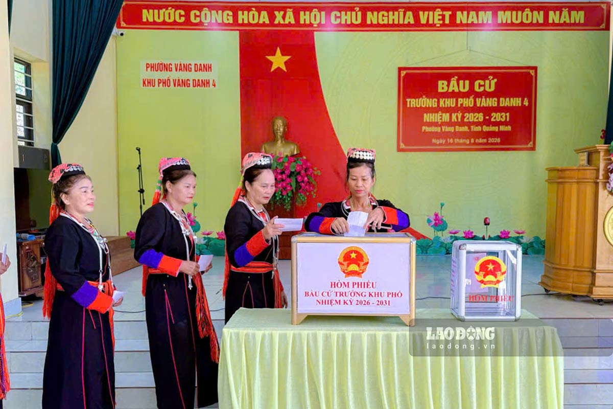Election of Head of Vang Danh 4 neighborhood, Vang Danh ward, Quang Ninh province. Photo: Thanh Tung