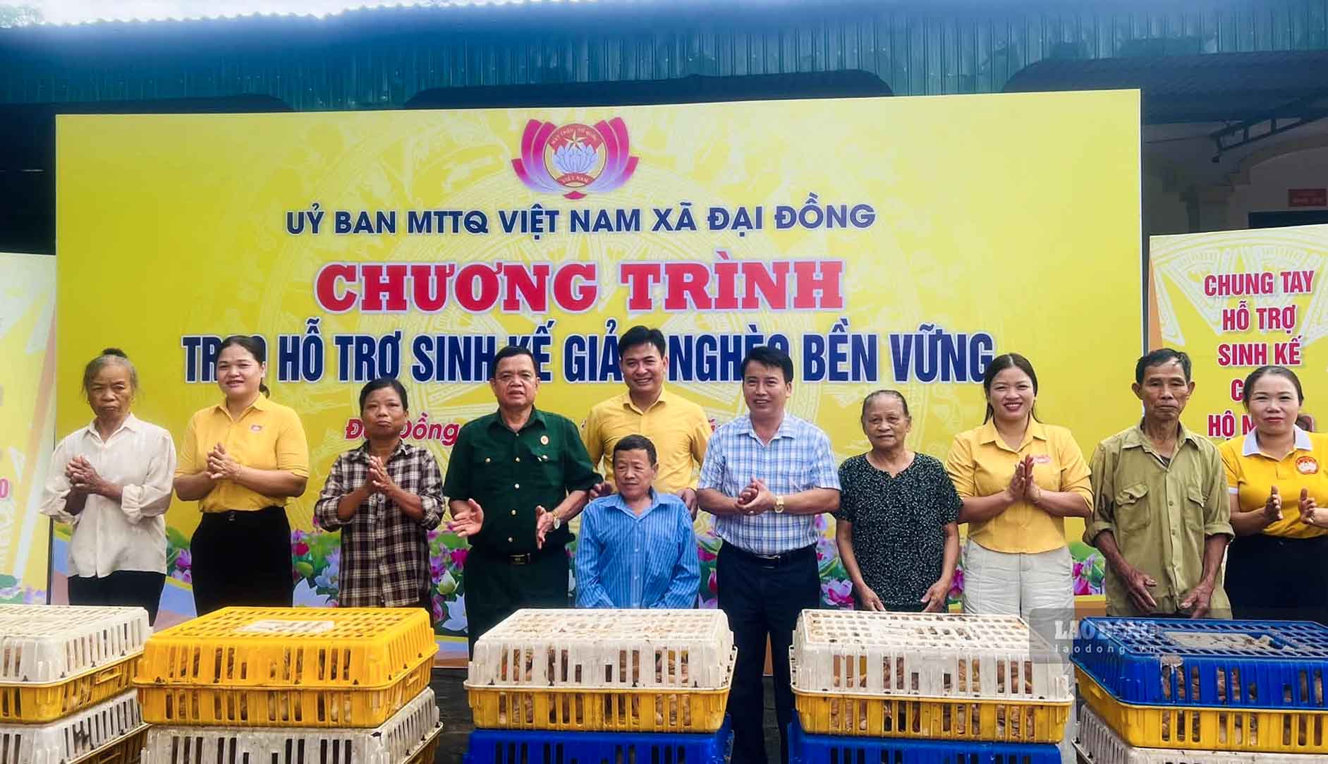 Fronts of Dai Dong and An Chau communes support livelihoods for 155 poor households. Photo: Duy Chuong