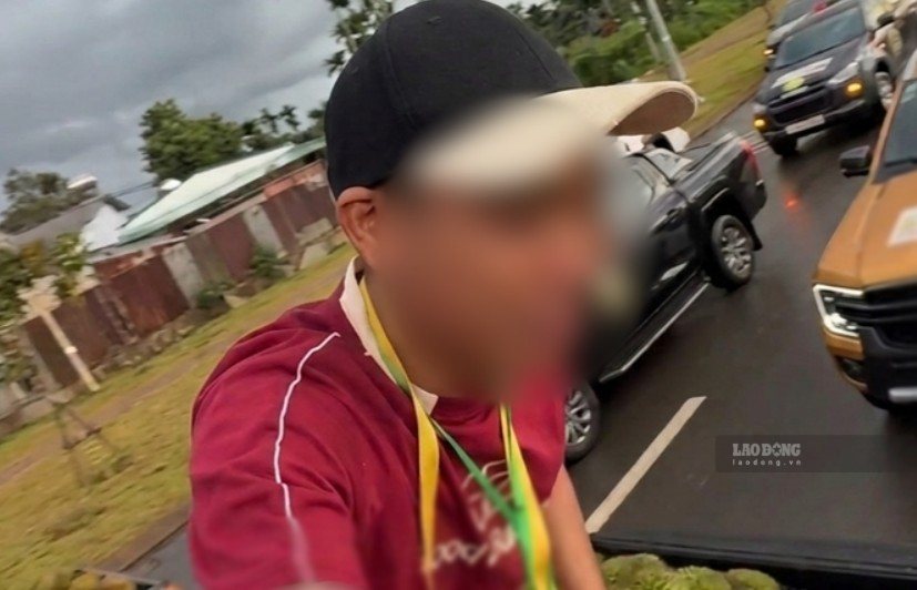 Functional agencies of Dak Lak province are verifying the case of a KOL cardholder being reported for speaking inappropriately at the durian festival. Photo: Long Du