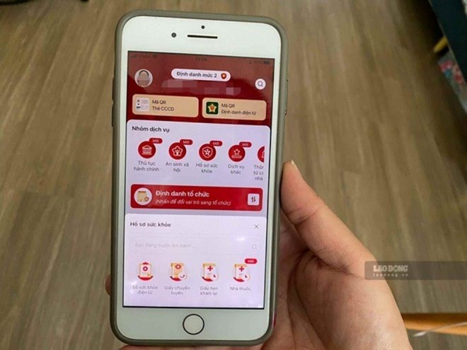 People can use VNeID to register for temporary residence. Photo: Huong Giang