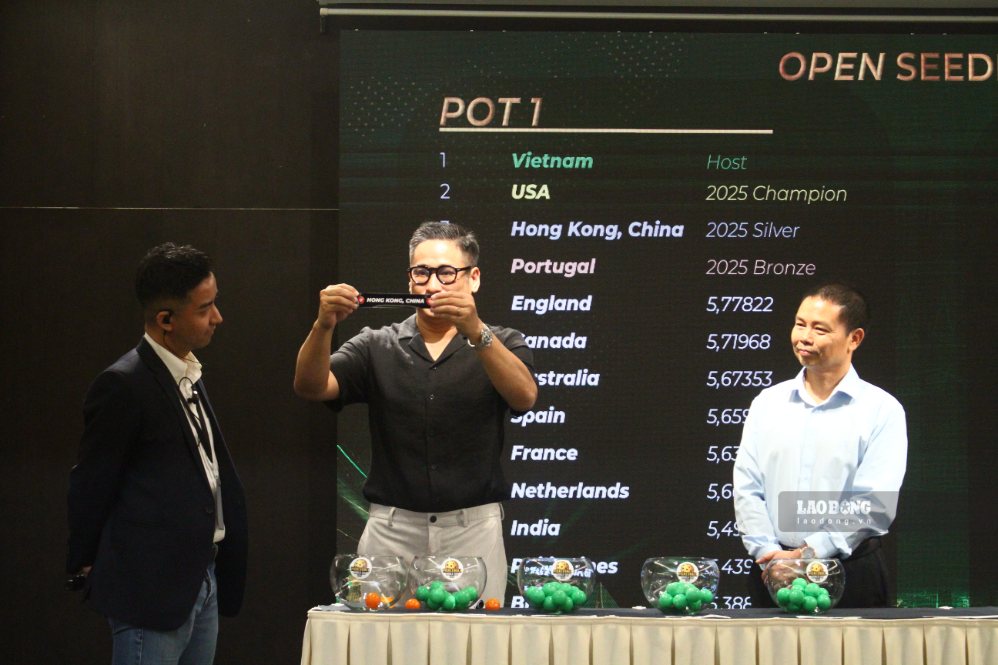 Ban Tổ chức thực hiện nghi thức bốc thăm chia bảng Giải Heineken Pickleball World Cup 2026 tại Đà Nẵng. Ảnh: Thanh Huyền