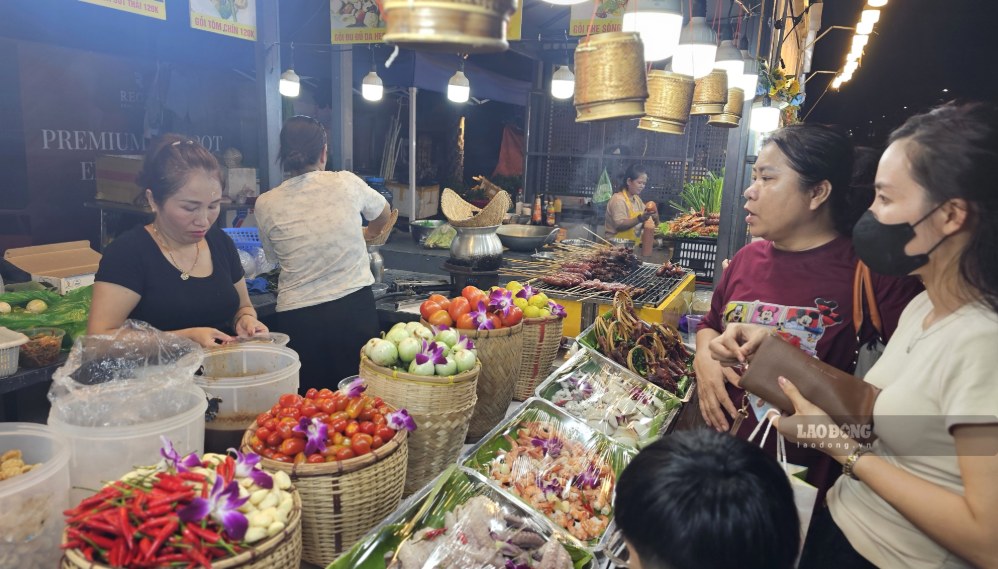 Hoạt động ẩm thực phong phú tại ngày hội. Ảnh: Thanh Trung