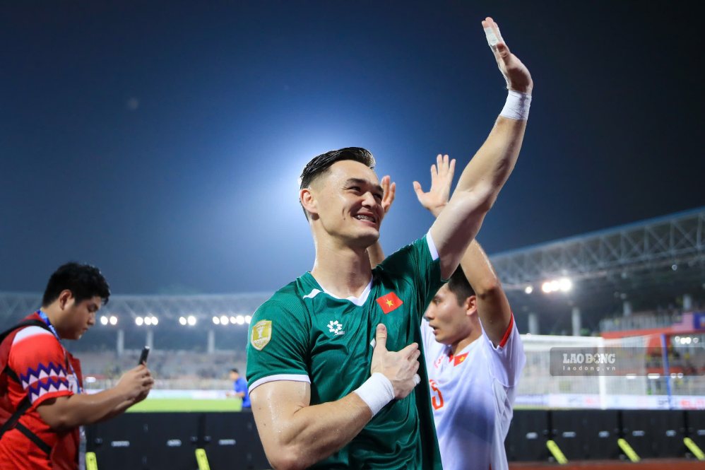 Thủ môn Lê Giang Patrik thi đấu rất ổn định trong khung gỗ của tuyển Việt Nam. Ảnh: Minh Dân