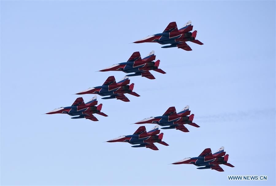 Iran proposes Qatar to allow an Air Force expert team to investigate the disappearance of 3 pilots in March. In the photo: Iranian fighter jet. Photo: Xinhua