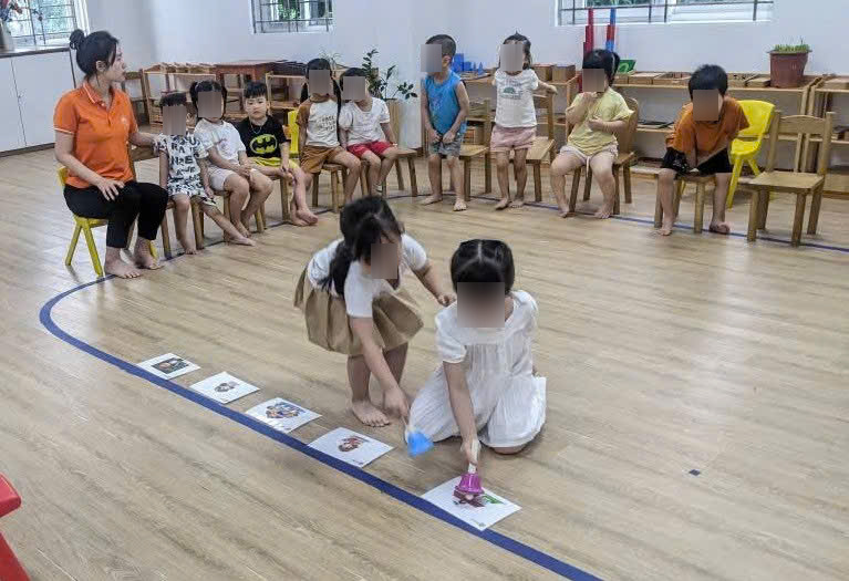 The need for children to learn English early is increasingly being concerned by parents. Photo: Provided by the teacher
