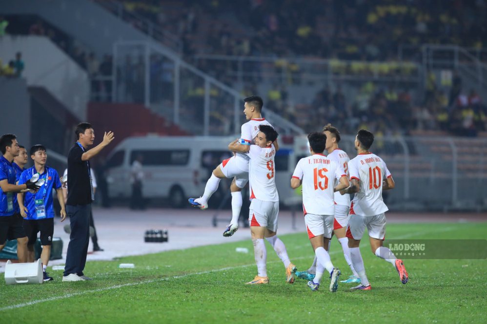 Southeast Asian press praises Vietnam team after victory over Malaysia. Photo: Minh Dan