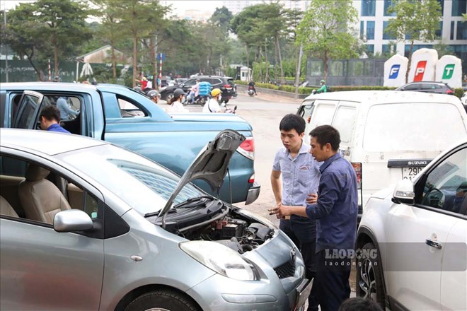 Used cars are prone to generator failures after a long period of use. Photo: Tuyet Lan