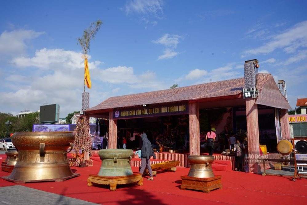 Không gian văn hóa Thanh Hóa từng được thực hiện tại quảng trường Lam Sơn. Ảnh: Quách Du