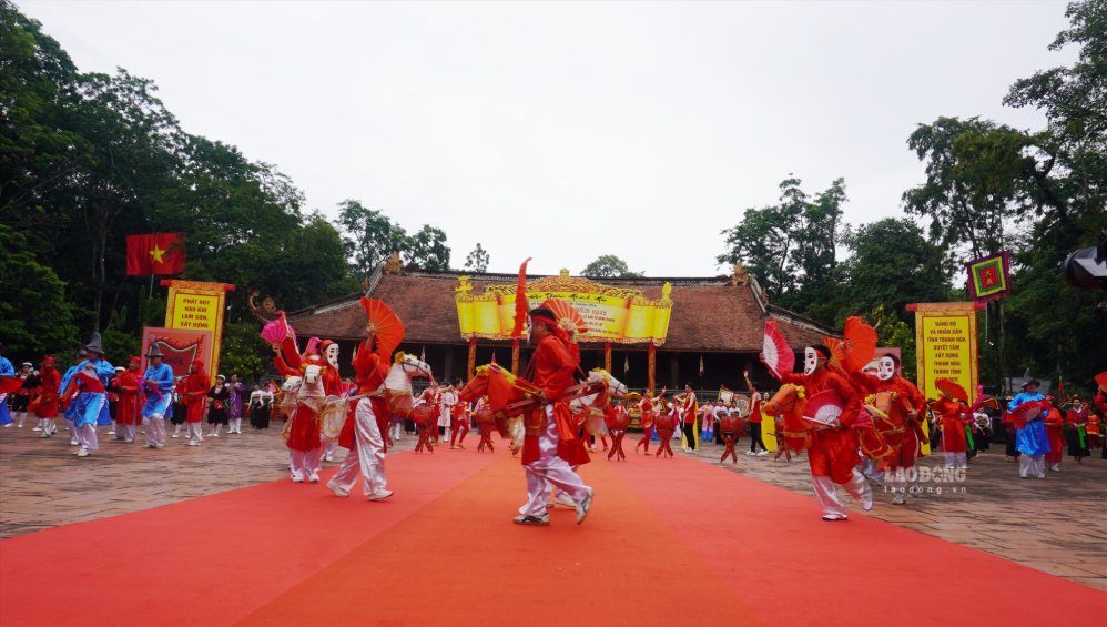 Xuan Pha dance - a unique folk performance in Thanh Hoa cultural treasure. Photo: Quach Du