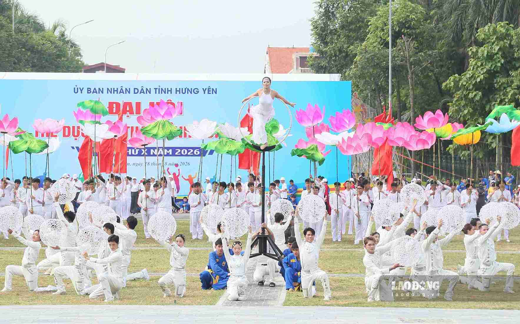 Chương trình đồng diễn nghệ thuật tại Lễ khai mạc Đại hội Thể dục thể thao tỉnh Hưng Yên lần thứ X năm 2026.