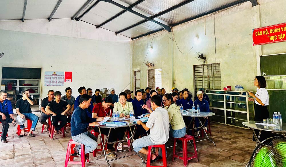 Dai Loc Commune Trade Union, Da Nang organizes training on the Law on Occupational Safety and Health for union members and workers. Photo: Dai Loc Trade Union