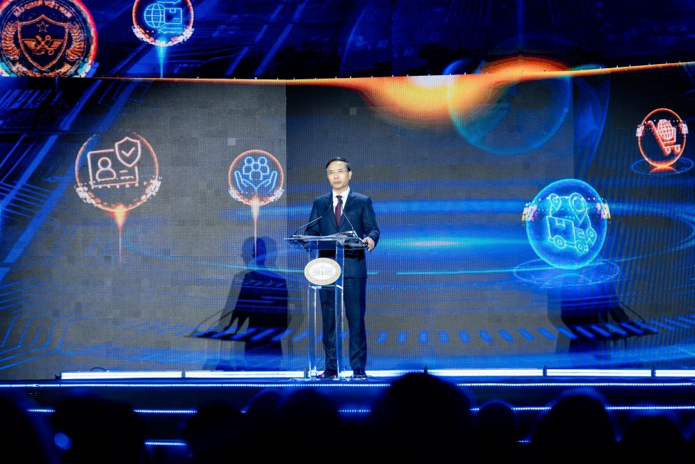 ベトナム国家銀行のファム・ドゥック・アン総裁が、2026年銀行業界デジタルトランスフォーメーションイベントに出席し、発言しました。写真:アグリバンク