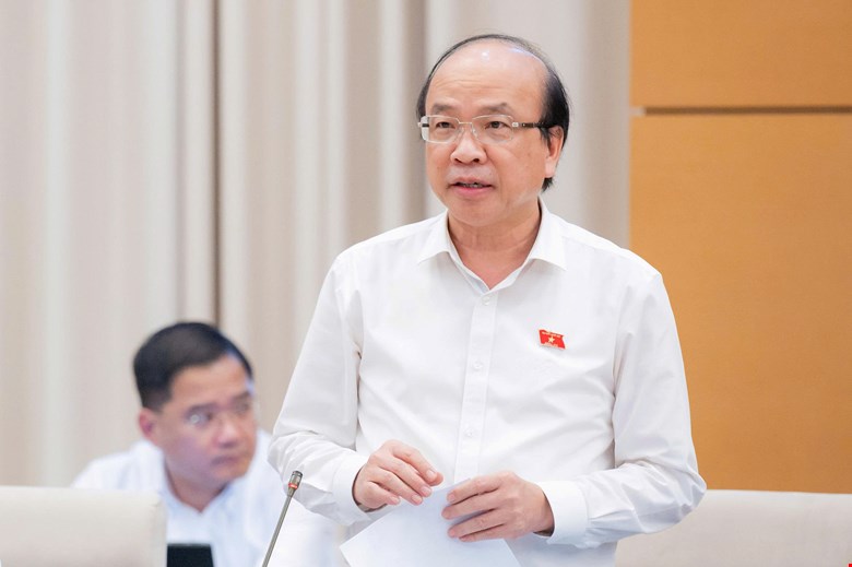 Chủ nhiệm Ủy ban Pháp luật và Tư pháp Phan Chí Hiếu. Ảnh: Quochoi.vn