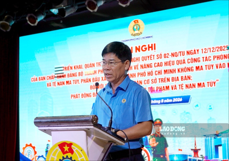 Ông Phạm Chí Tâm - Phó Chủ tịch LĐLĐ TPHCM phát biểu tại hội nghị. Ảnh: Mai Anh.