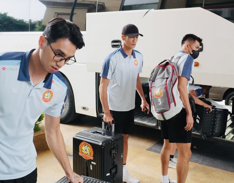 Cầu thủ đội bóng chuyền nam Công an TPHCM đã có mặt để tham dự giải. Ảnh: Bóng chuyền Công an TPHCM