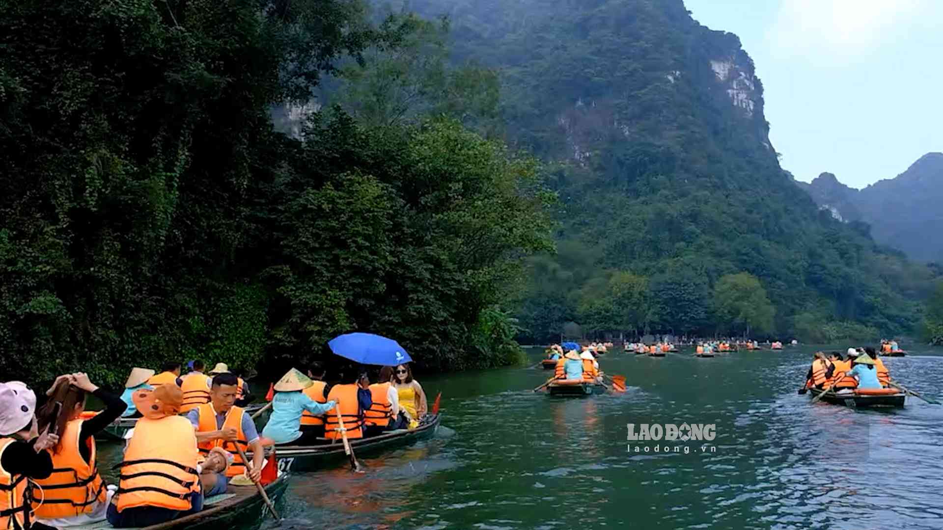 5-day National Day holiday, people are starting to book tours. Photo: Hanh Thom