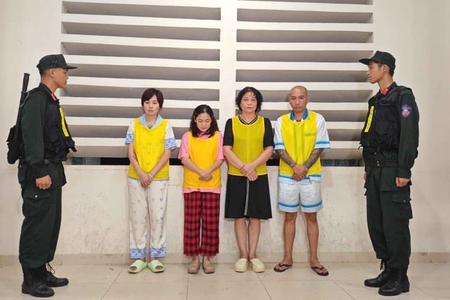 Lê Văn Phú (tức Phú Lê), Lã Thúy Kiều (vợ Phú) cùng 2 đối tượng khác bị khởi tố. Ảnh: Công an TP Hà Nội