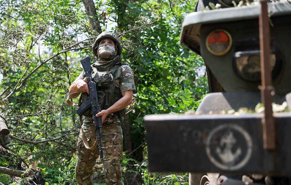 Russian soldiers on duty on the battlefield. Photo: TASS