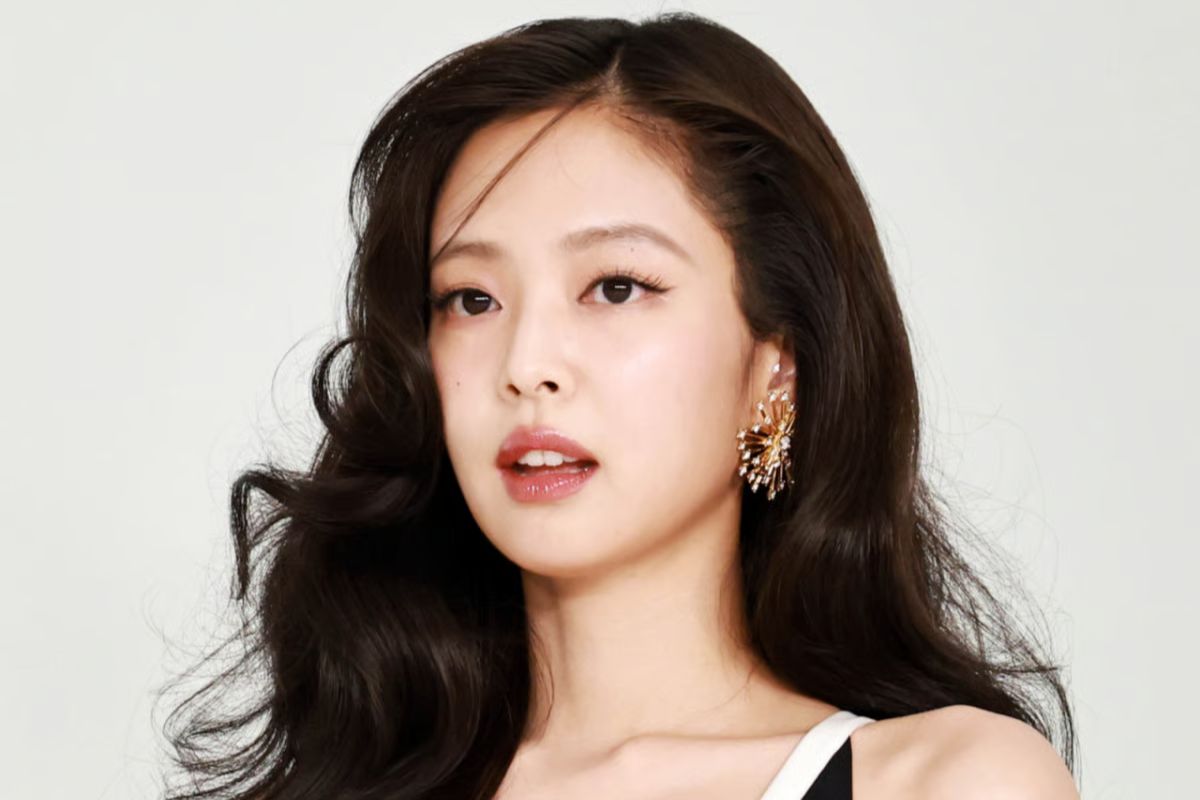 Female singer Jennie (Blackpink). Photo: Lotte