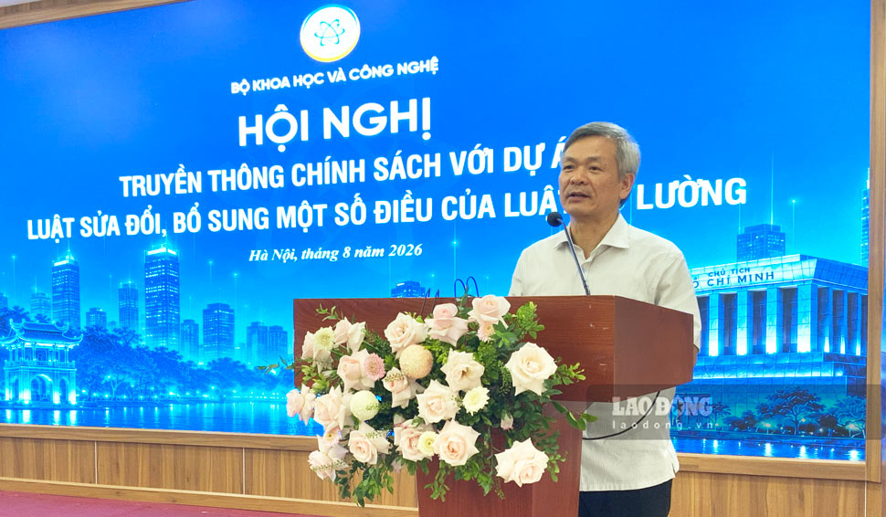 Mr. Tran Quy Giau - Head of the Measurement Department, National Standards, Metrology and Quality Committee (Ministry of Science and Technology) - shared at the conference. Photo: Hao Thien