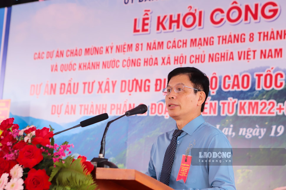 Thứ trưởng Bộ Xây dựng Lê Anh Tuấn phát biểu. Ảnh: Hoài Phương