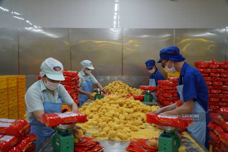 Digital transformation is gradually helping businesses change their way of trading goods, from connecting supply and demand. Photo: Ngoc Le