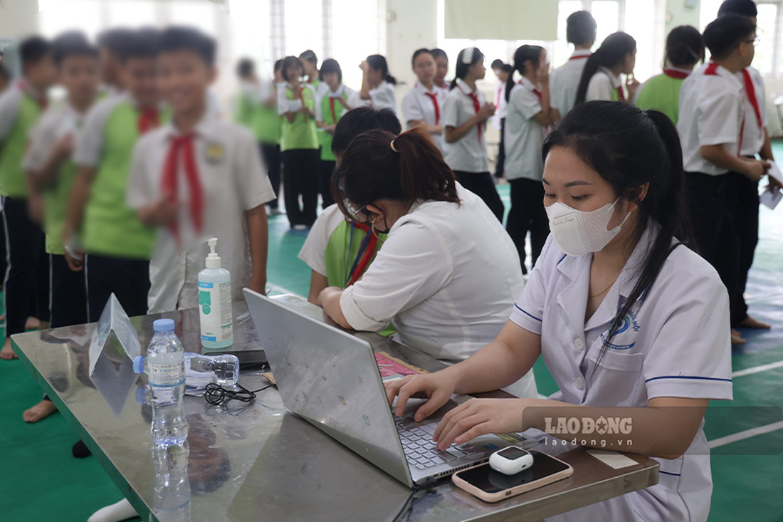 Ngoài khám sức khỏe