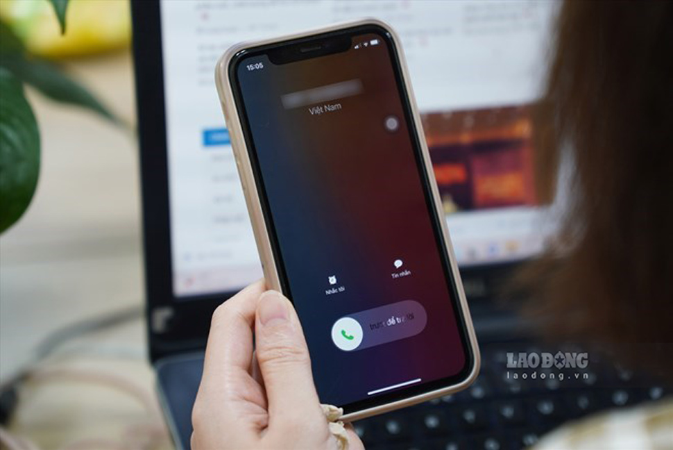 Warning about fraud taking advantage of 2G network shutdowns. Photo: Huu Chanh