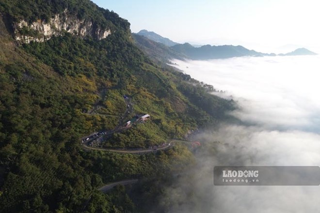 Pha Din Pass - one of the four great passes of the Northwest is about to be recognized as a provincial-level tourist area. Photo: Quang Dat