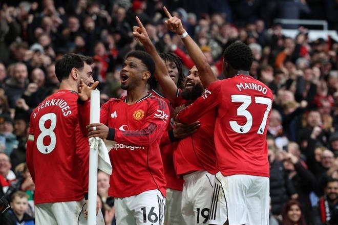 Carrick's form helps Man United be considered the number 4 candidate for the Premier League title in the 2026-2027 season. Photo: AFP