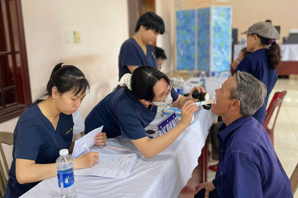 Businesses and Trade Unions in Da Nang coordinate to take care of workers' health. Photo: Nam Phuoc Trade Union