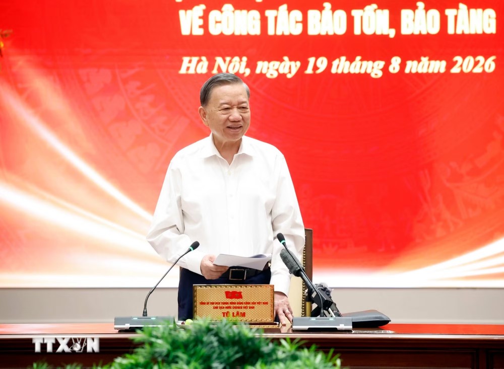 General Secretary and President To Lam emphasized that the public is not far from museums, the issue is whether museums really create value for the public to come to or not. Photo: VNA